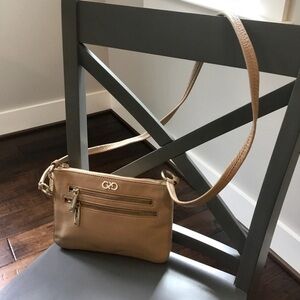 Cole Haan Leather Woman's Crossbody and Shoulder Bag with Gold Toned Hardware